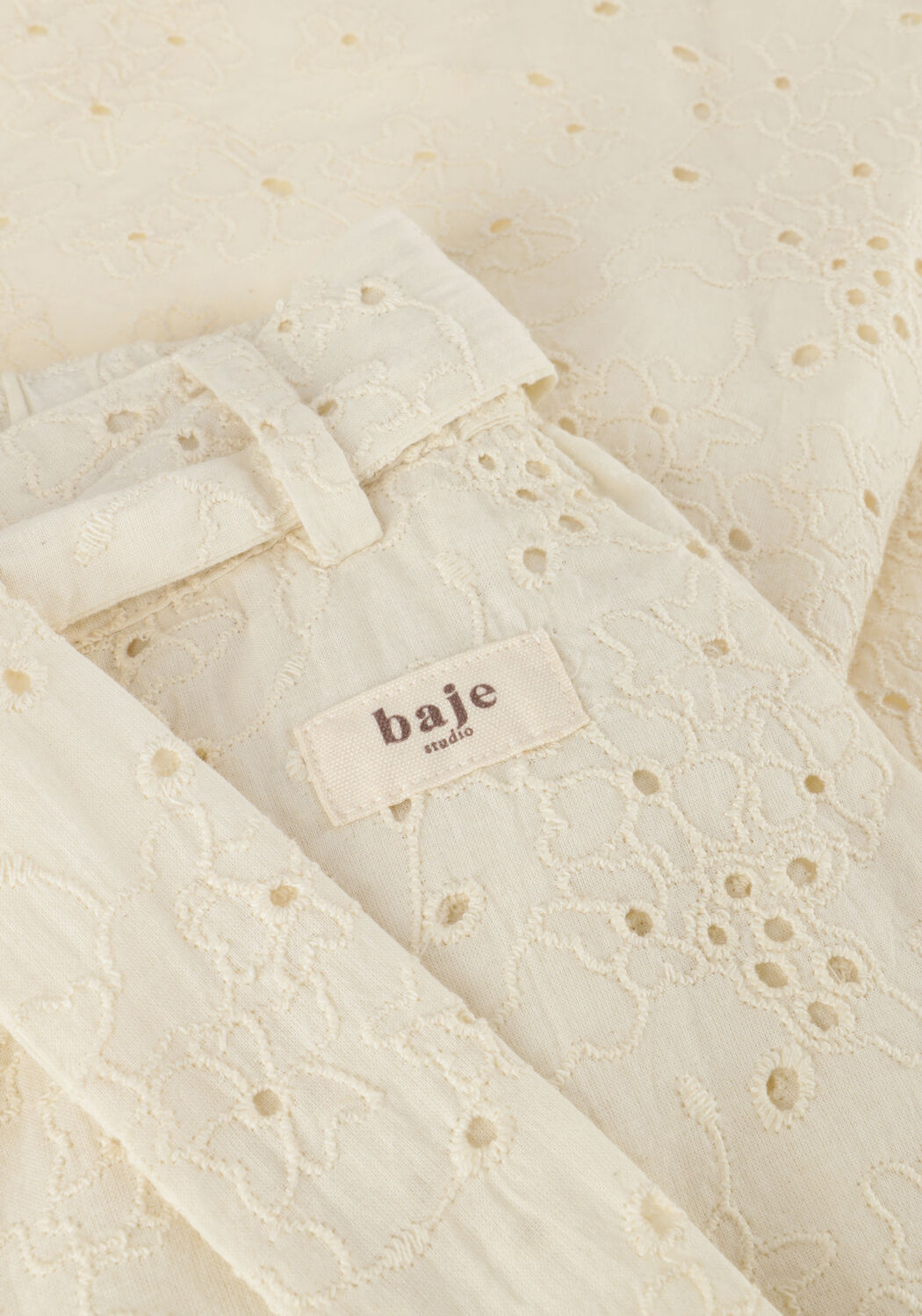 Wei&szlig;e BAJE STUDIO Hose MADDEN - large