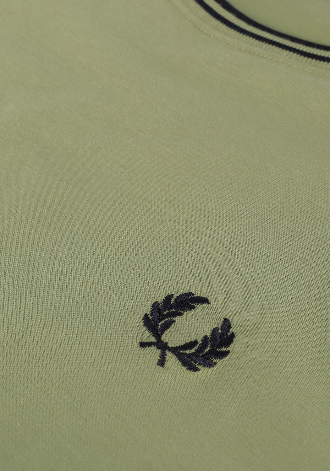 Gr&uuml;ne FRED PERRY T-shirt TWIN TIPPED T-SHIRT - large