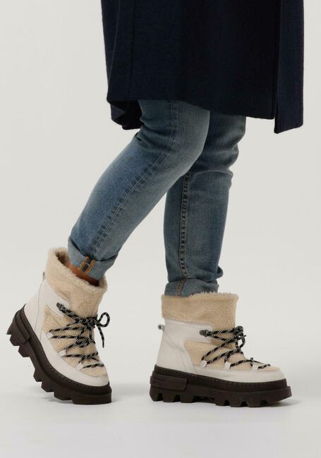 Wei&szlig;e B.L.A.H. Snowboots ELISABETE - large