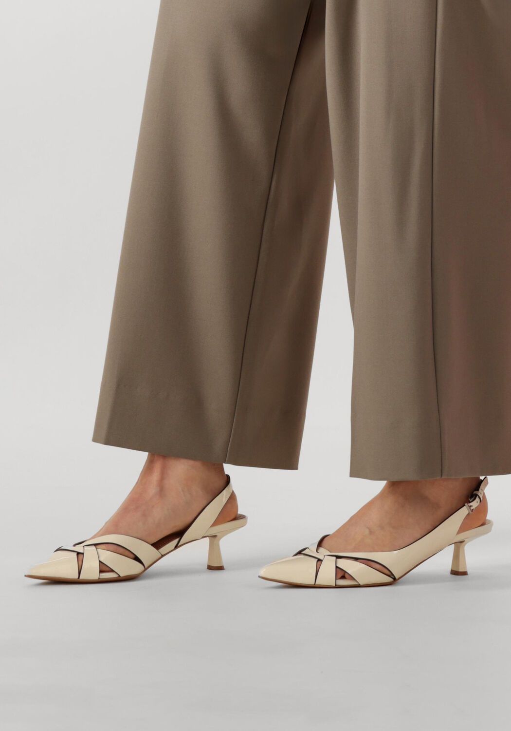 Beige BIBI LOU Pumps 632Z21VK - large