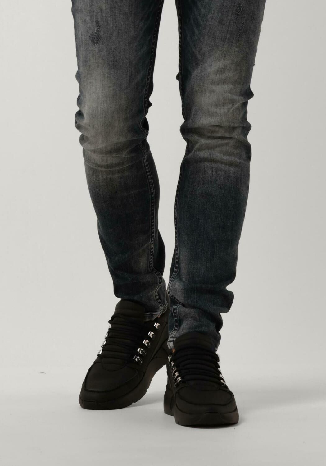 Schwarze NUBIKK Sneaker Low ROQUE ROMAN HEREN - large