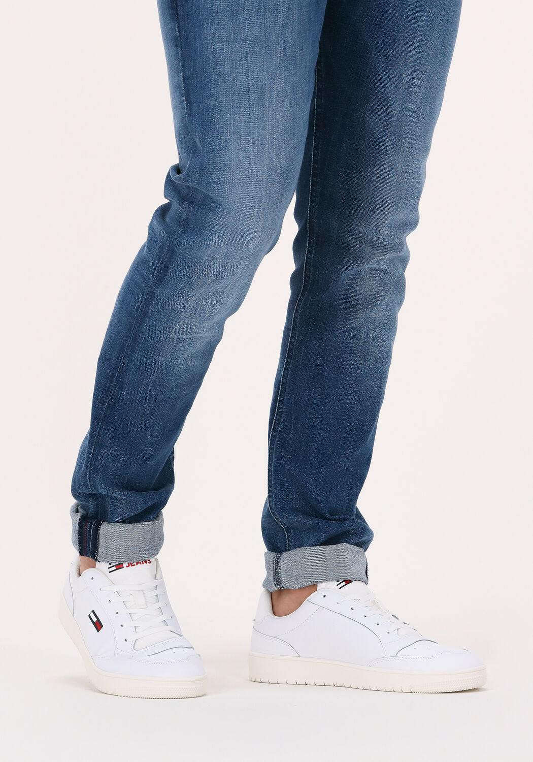 Wei&szlig;e TOMMY JEANS Sneaker Low CITY CUPSOLE - large