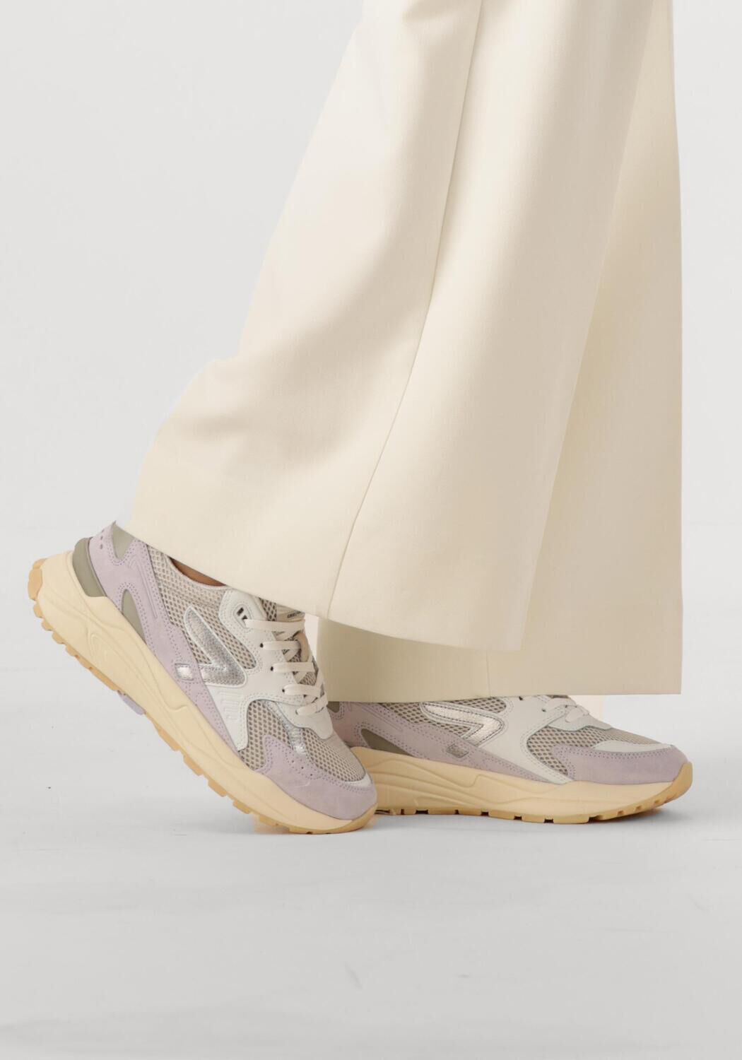 Beige HUB Sneaker Low GRID-W - large