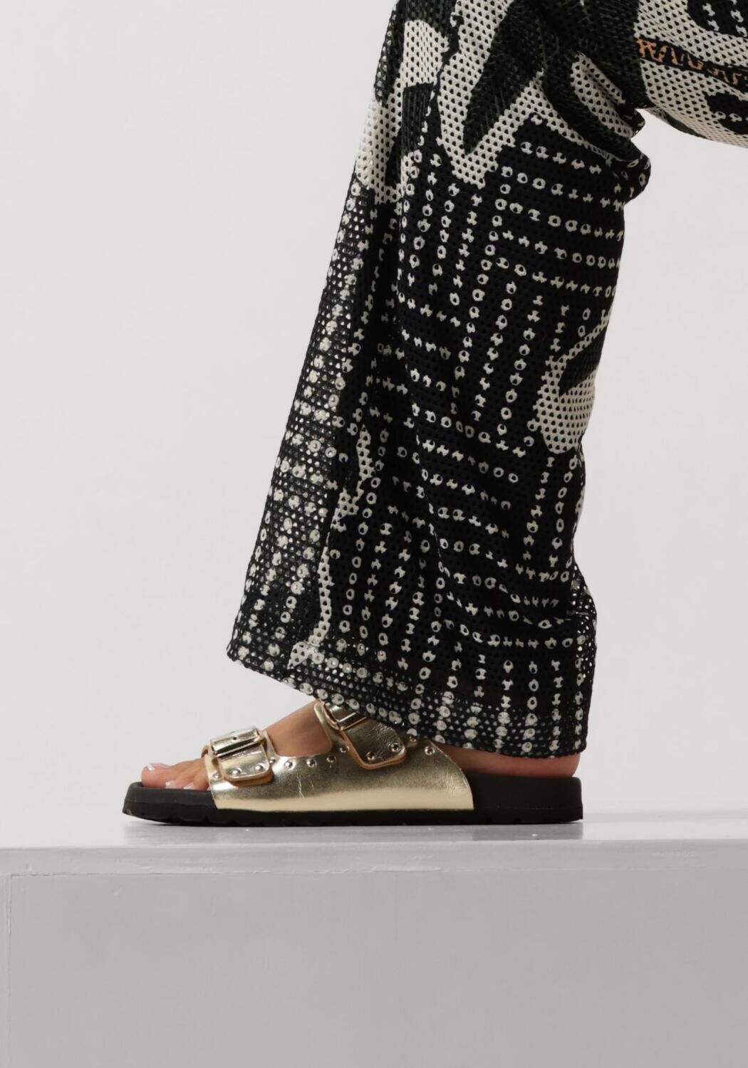 Goldfarbene LINA LOCCHI Pantolette 2 GESP SLIPPER MET STUDS - large