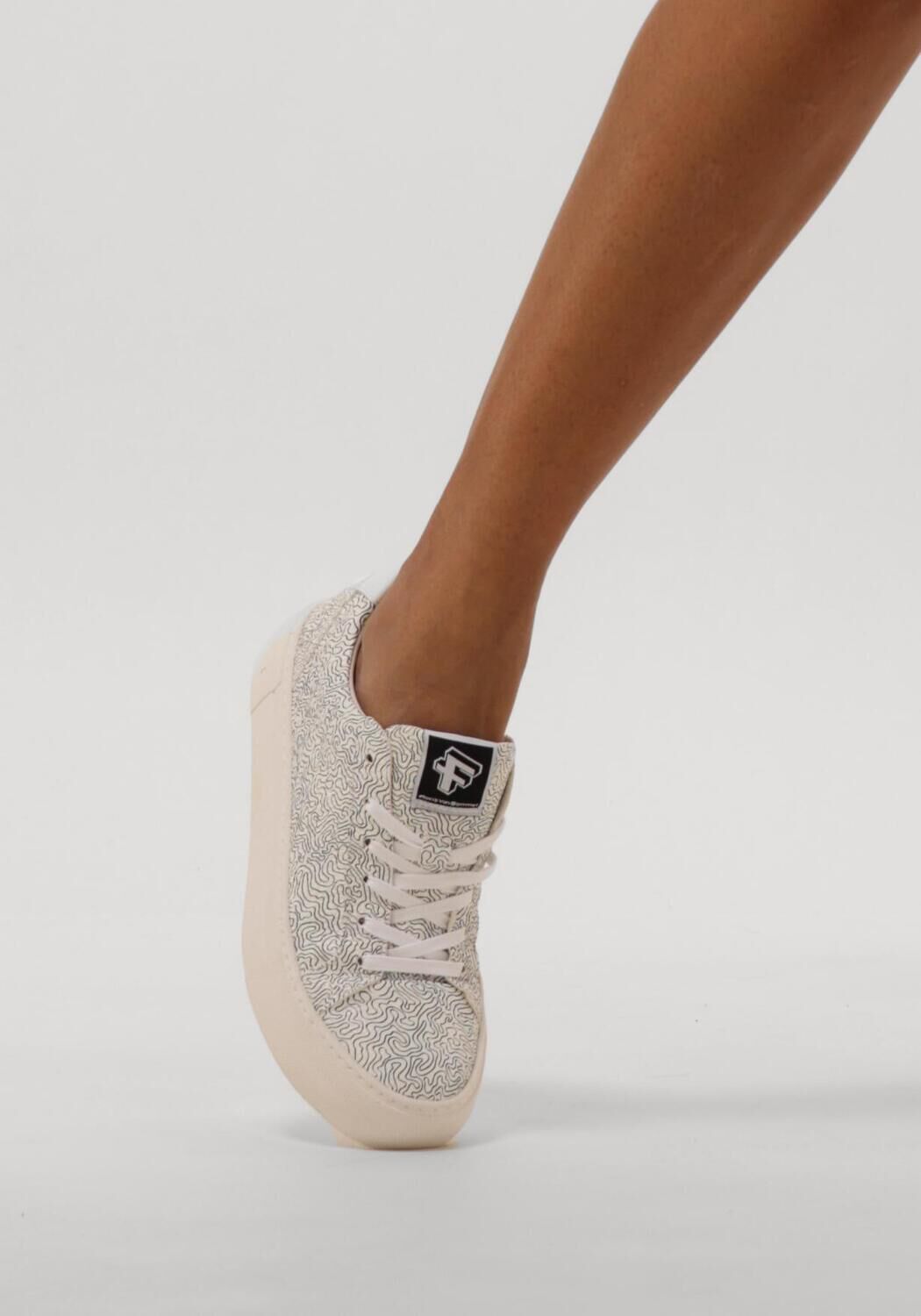 Wei&szlig;e FLORIS VAN BOMMEL Sneaker Low SFW-10059 - large