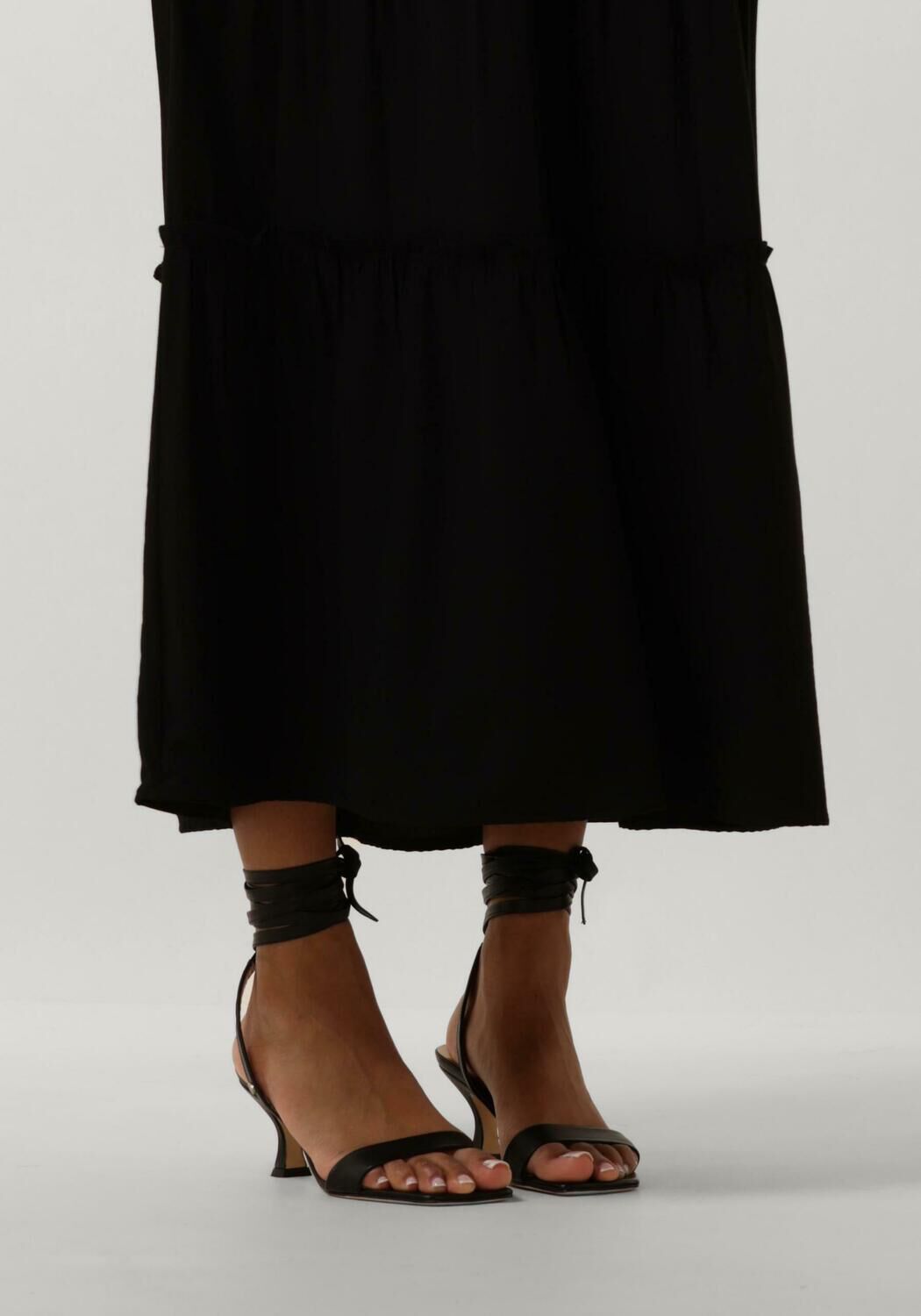 Schwarze FRED DE LA BRETONIERE Sandaletten mit Absatz IZA WRAP - large