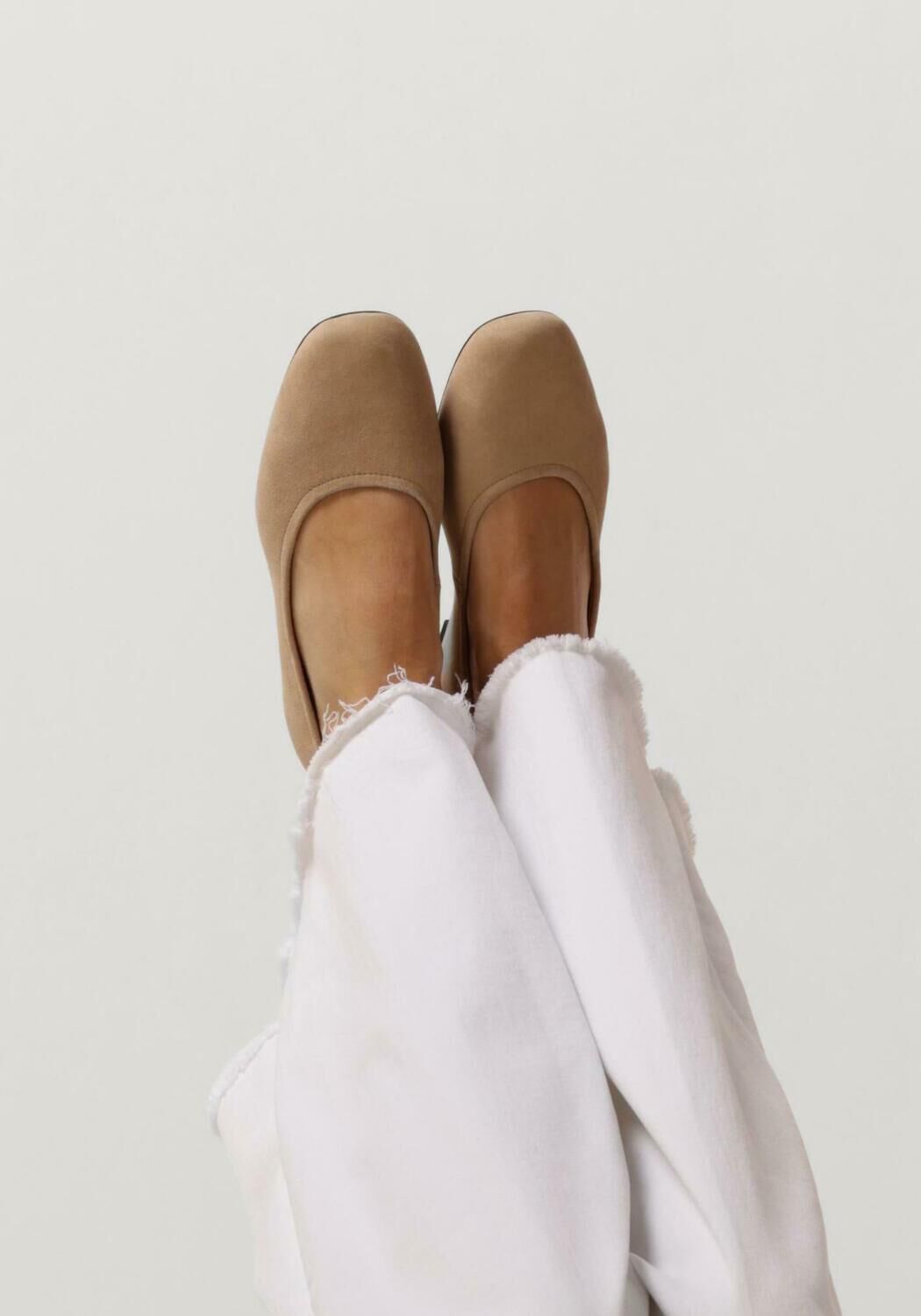 Camelfarbene VAGABOND SHOEMAKERS Ballerinas JOLIN 040 - large