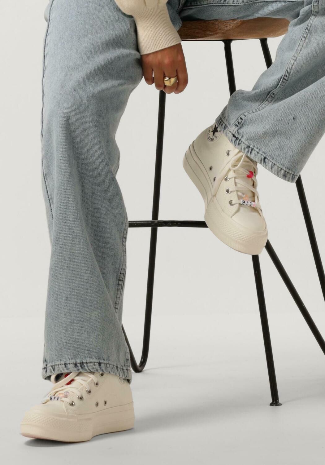 Wei&szlig;e CONVERSE Sneaker High CTAS LIFT HI - large