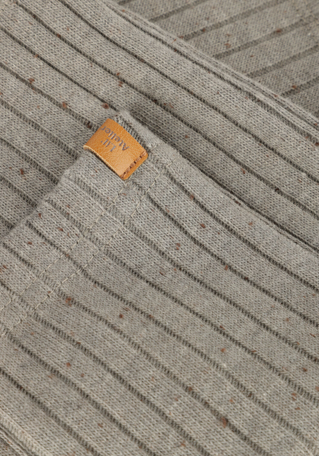 Taupe LIL' ATELIER Kurze Hose NMMOMILO SHORTS LIL - large