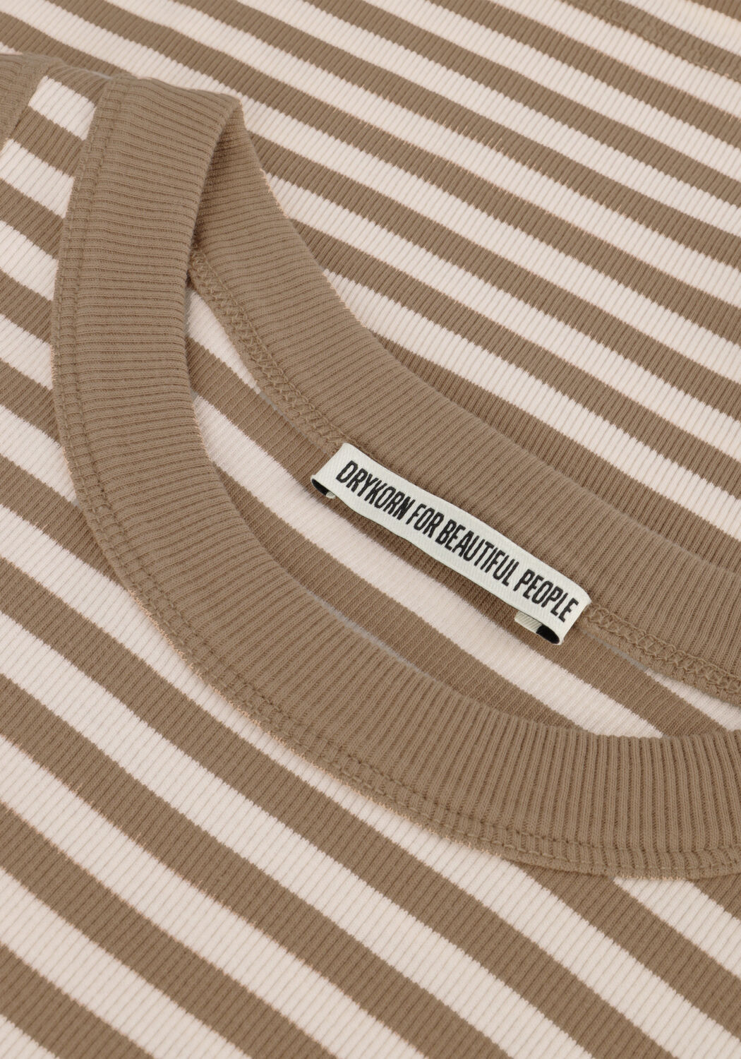 Camelfarbene DRYKORN Top OLINA - large