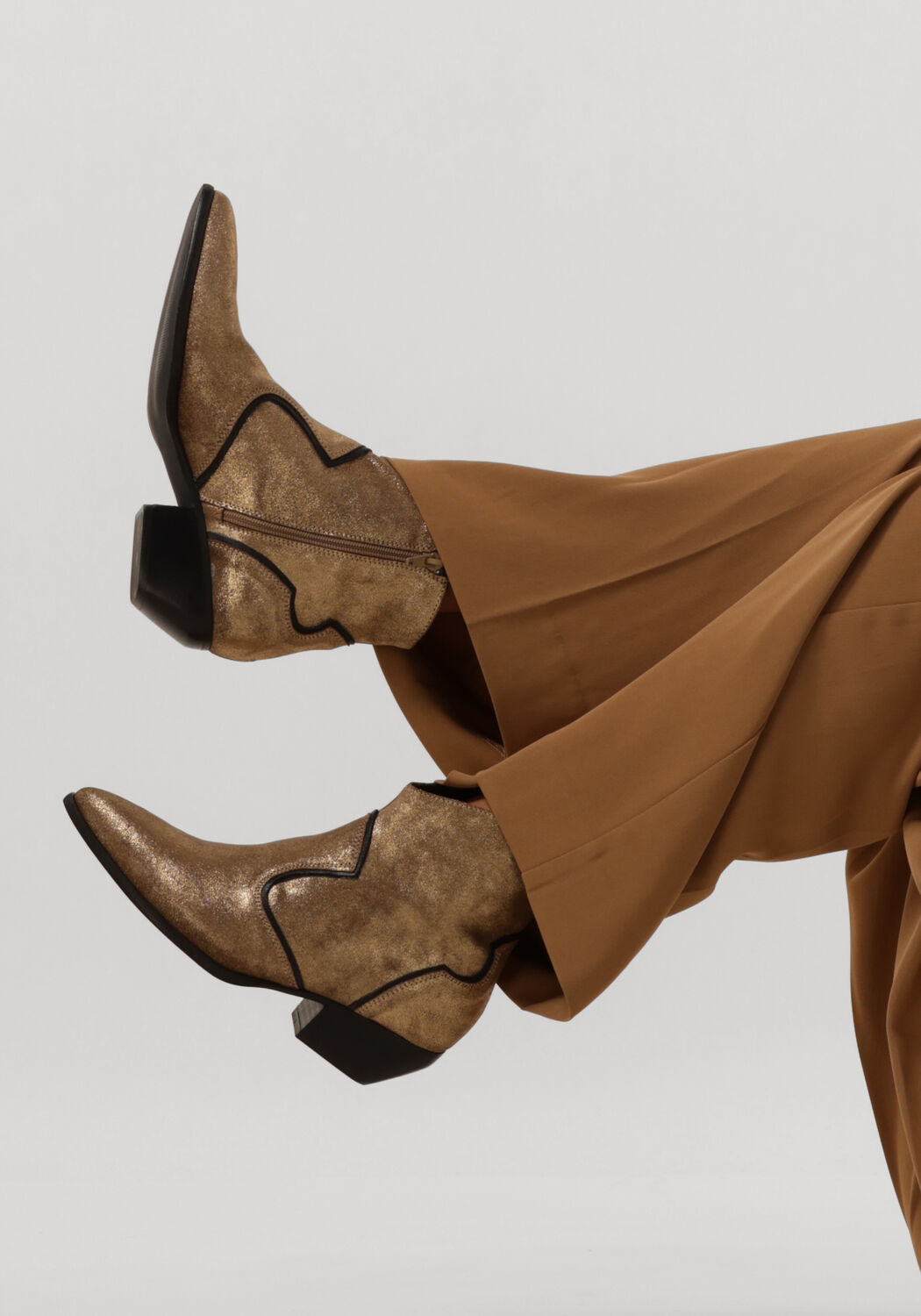 Goldfarbene NOTRE-V Cowboystiefel AR234 - large