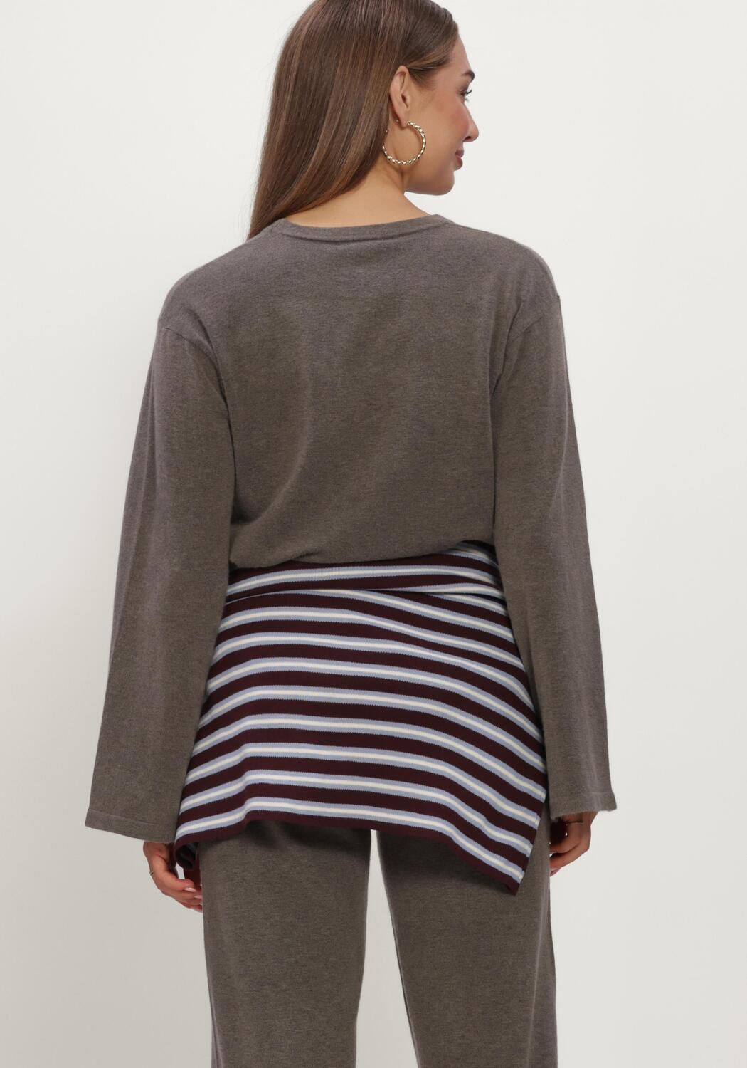 Taupe BOII STUDIOS Top WERO O-NECK KNIT - large