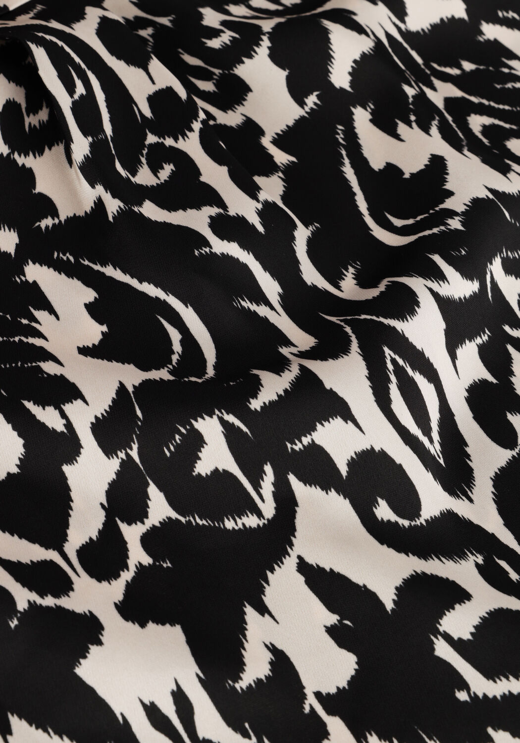 Schwarze NEO NOIR Blusen KALA FLOWER BLUR BLOUSE - large