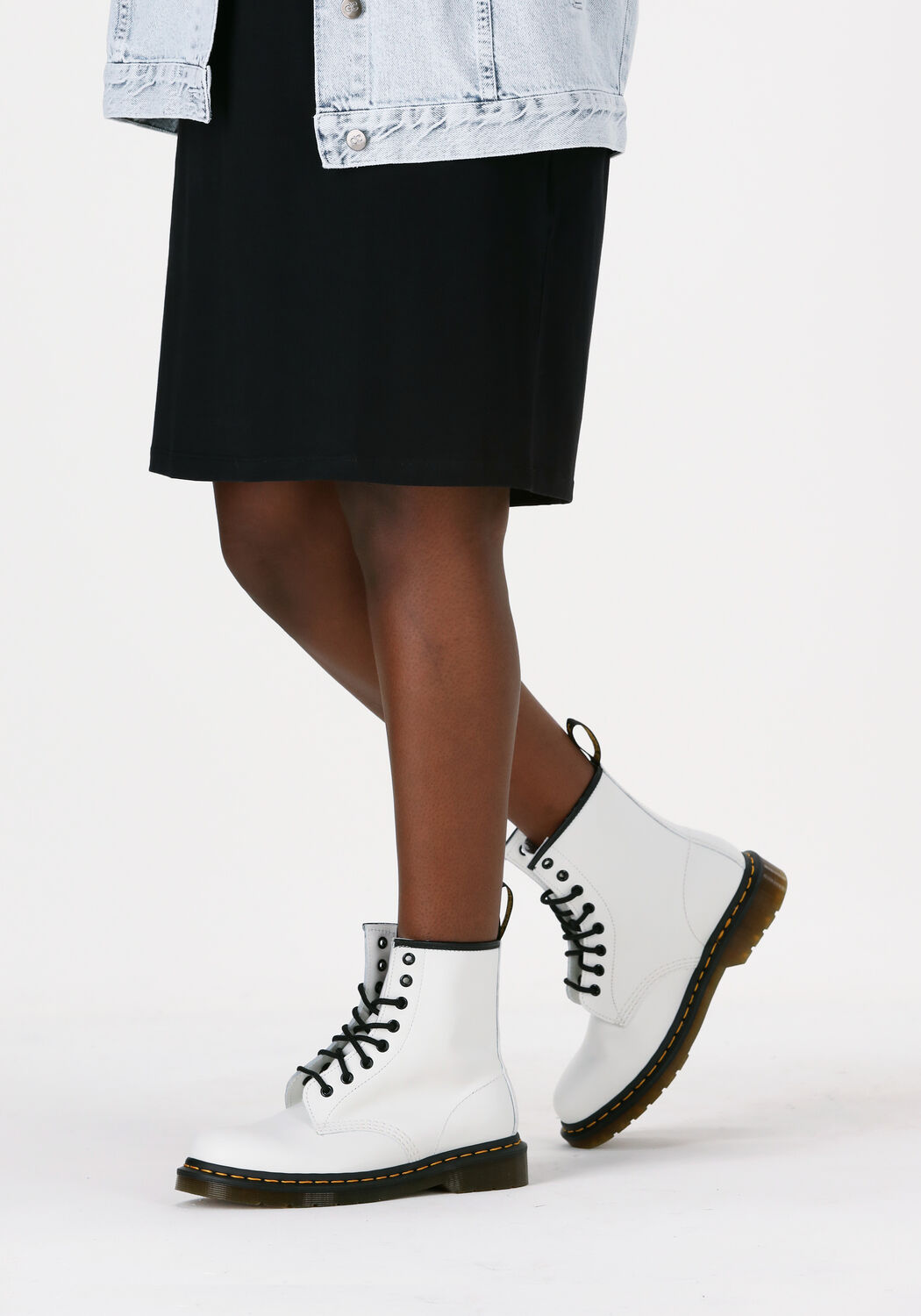 DR MARTENS online shoppen | 100 Tagen Rückgaberecht | Omoda