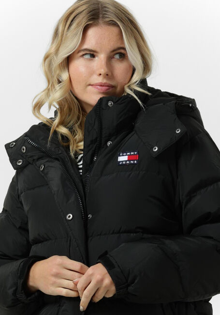 Schwarze TOMMY JEANS Wattierte Jack OUTERWEAR - large