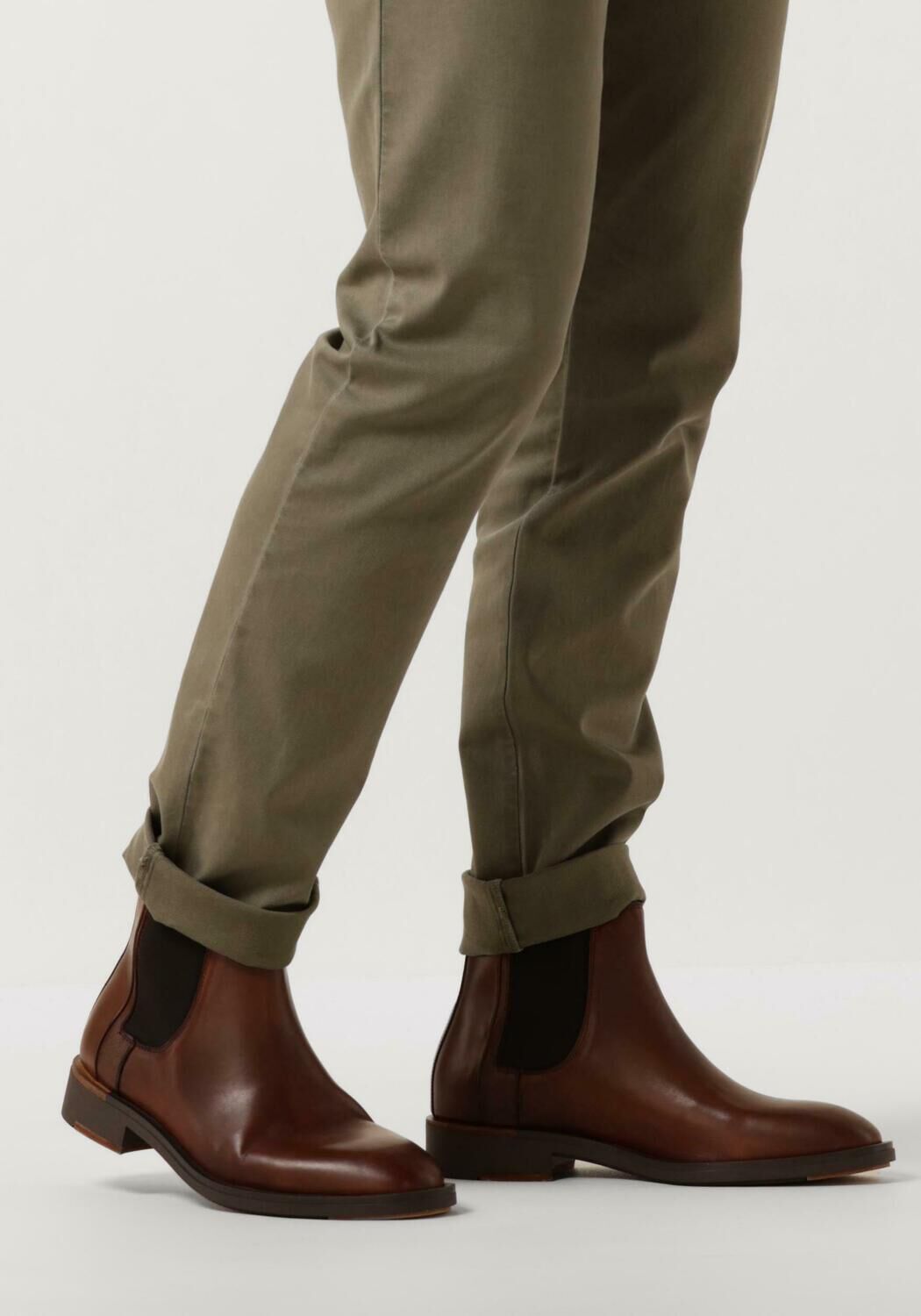 Cognacfarbene TOMMY HILFIGER Chelsea Boots PREMIUM HILFIGER CHELSEA - large