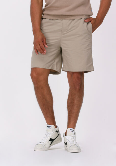 Camelfarbene MINIMUM Kurze Hose STRINGO 9347 - large