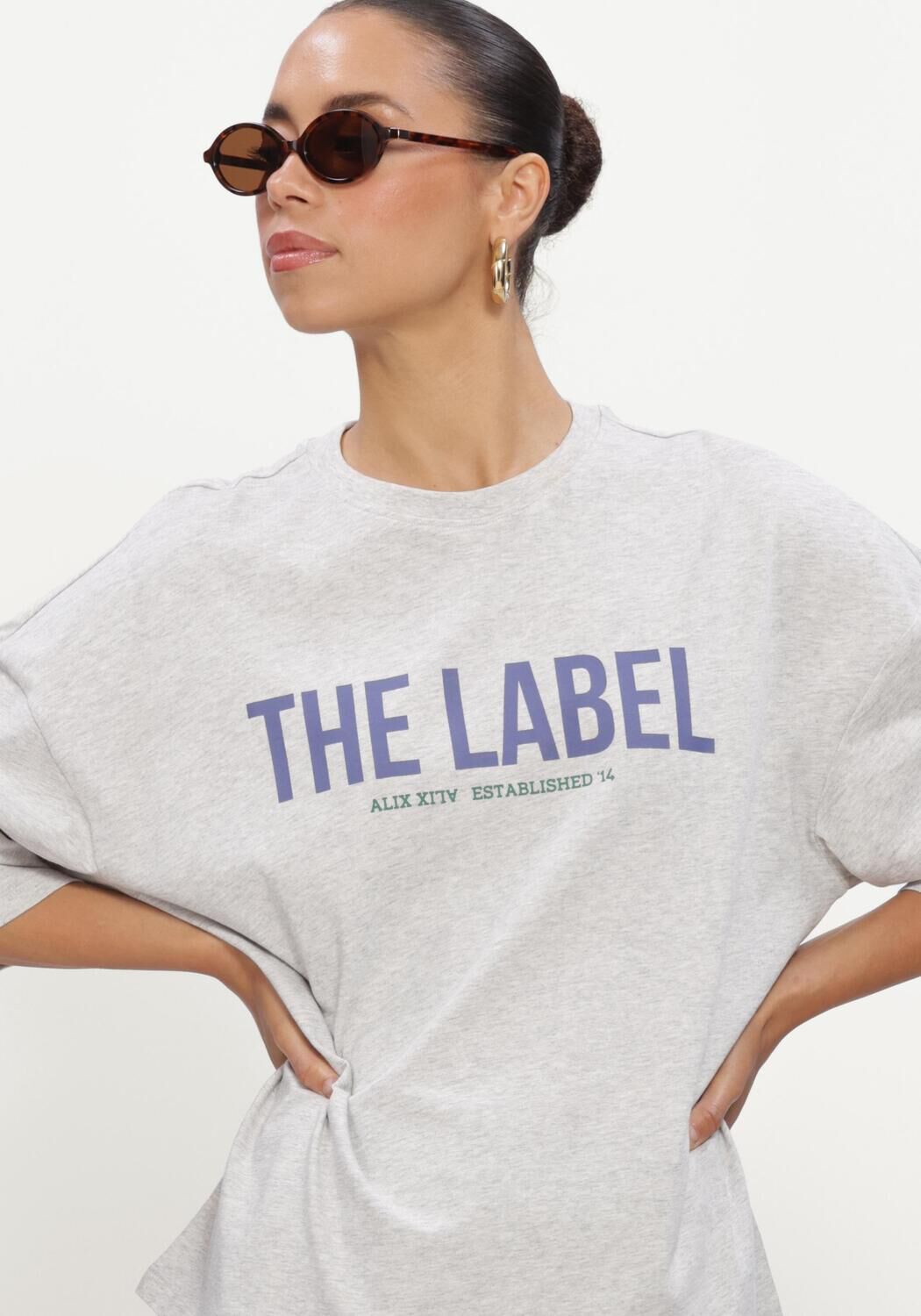 Graue ALIX THE LABEL Tops & T-shirts LADIES KNITTED THE LABEL OVERSIZED T-SHIRT - large