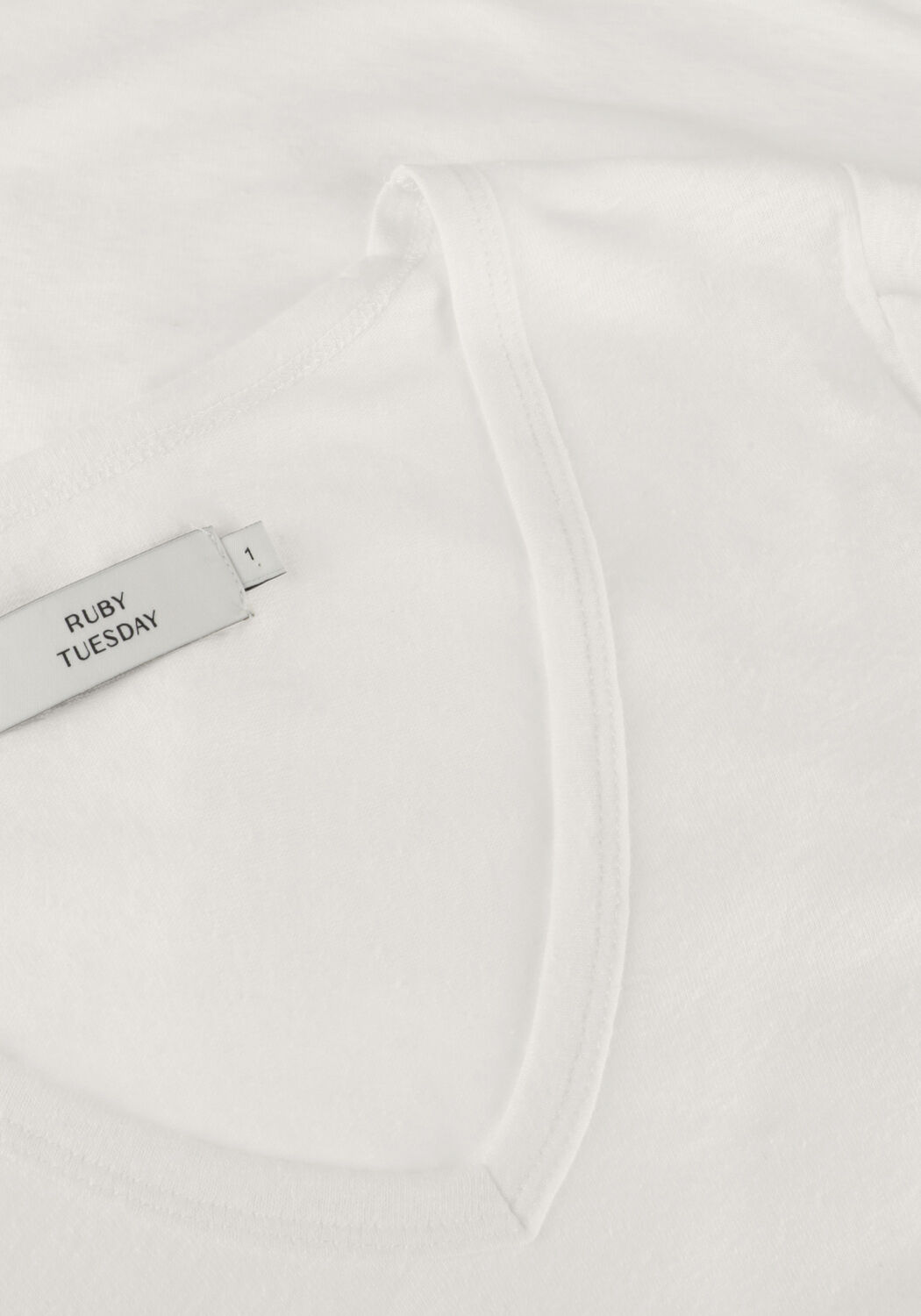 Nicht-gerade weiss RUBY TUESDAY T-shirt CEYA V NECK TEE - large