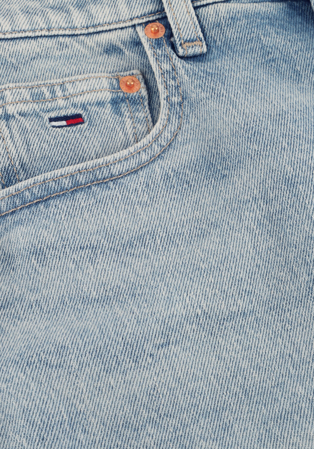 Hellblau TOMMY JEANS Kurze Hosen MOM SHORT BJ8115 - large