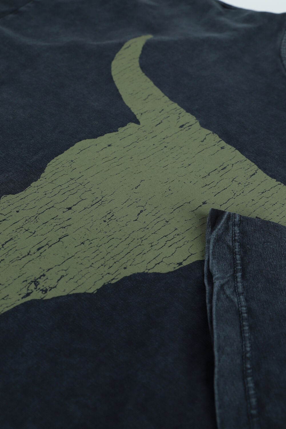 Schwarze ALIX THE LABEL T-shirt BOXY BULL TSHIRT - large