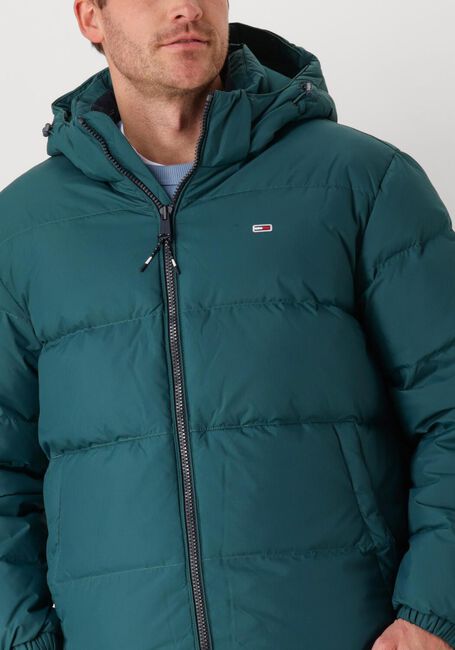 Grüne TOMMY JEANS Wattierte Jack TJM ESSENTIAL DOWN - large
