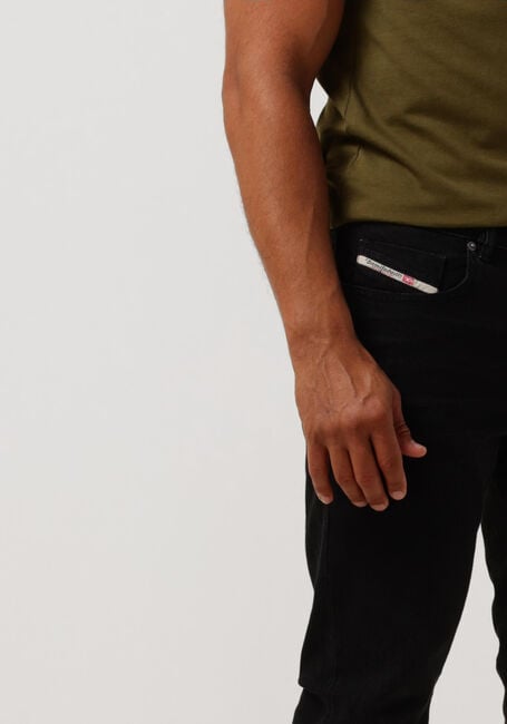 Schwarze DIESEL Slim fit jeans 2019 D-STRUKT2 - large