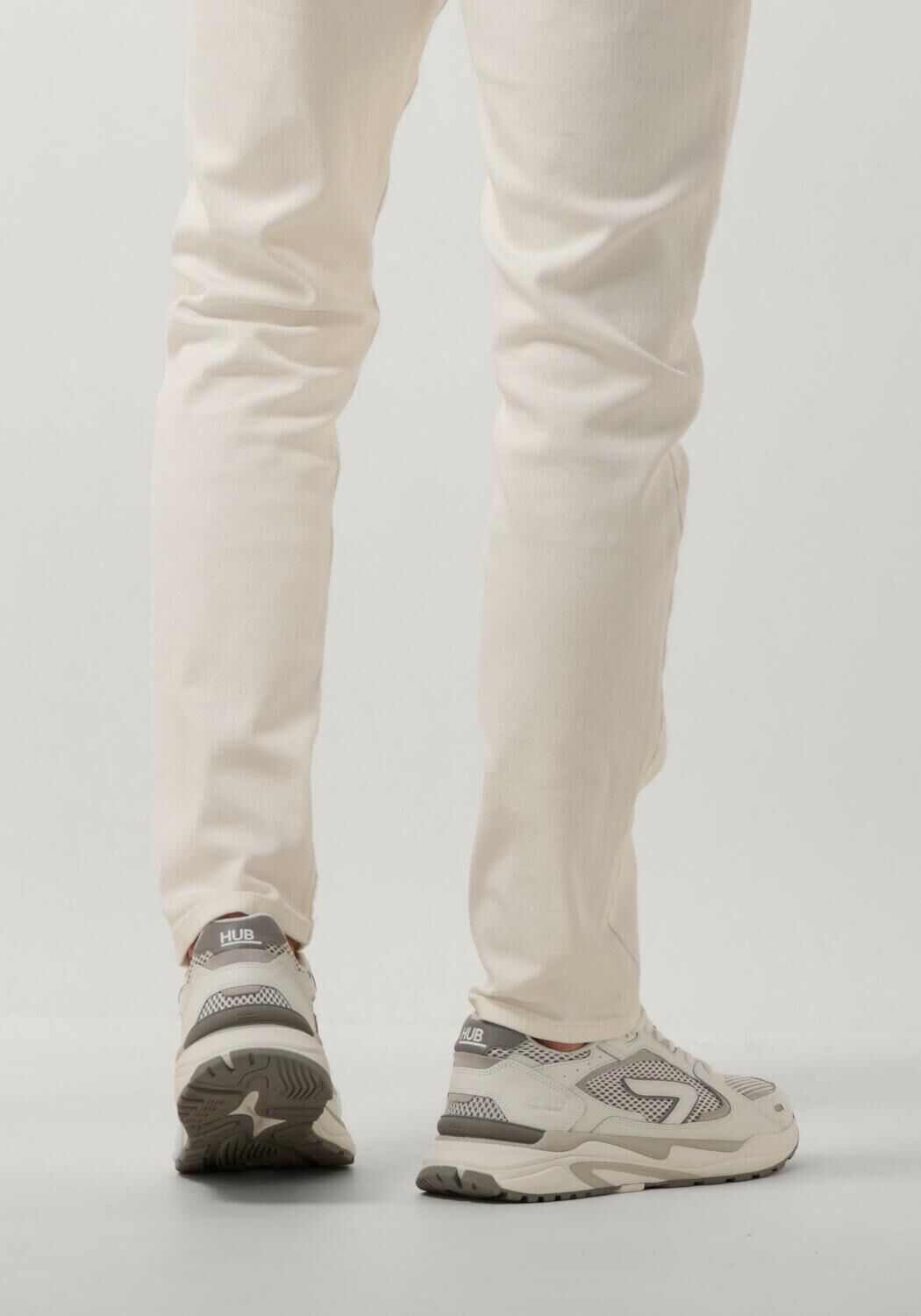 Graue HUB Sneaker Low SLAM-M - large