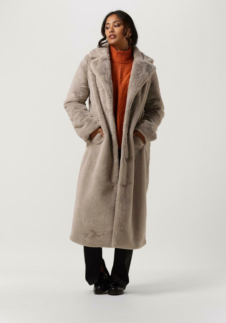 beige goosecraft teddy-jacke casablanca coat