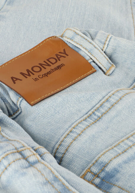 Blaue A MONDAY IN COPENHAGEN Slim fit jeans BLAKE JEANS - large