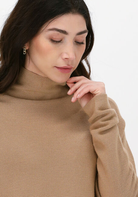 Camelfarbene DRYKORN Rollkragenpullover LIORA - large