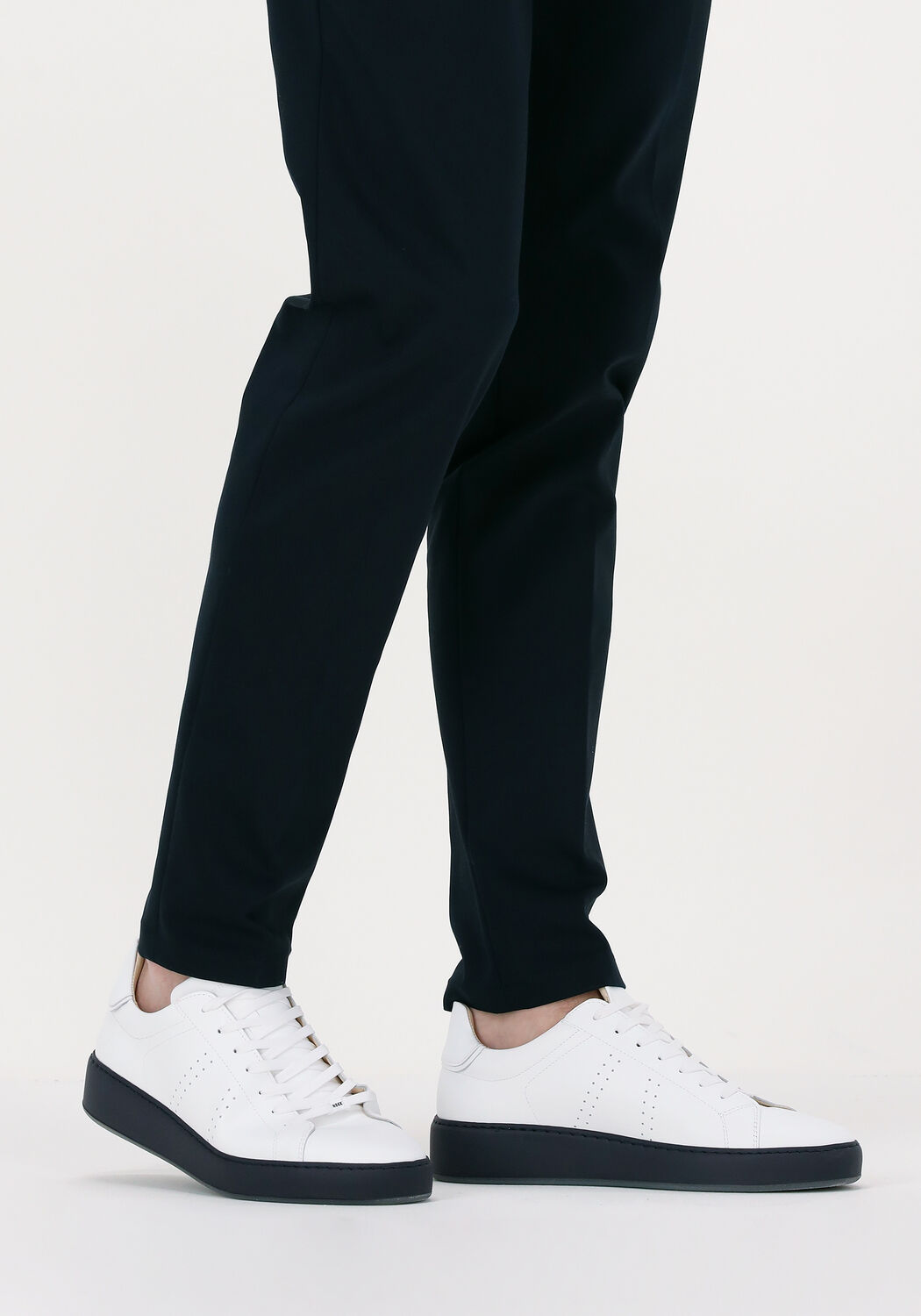 Wei&szlig;e NUBIKK Sneaker Low JIRO BANKS - large