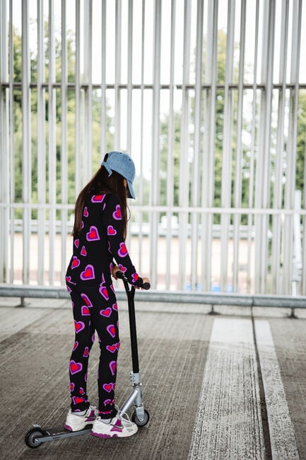 Schwarze Salty Stitch Top HEARTS LONG SLEEVE - large