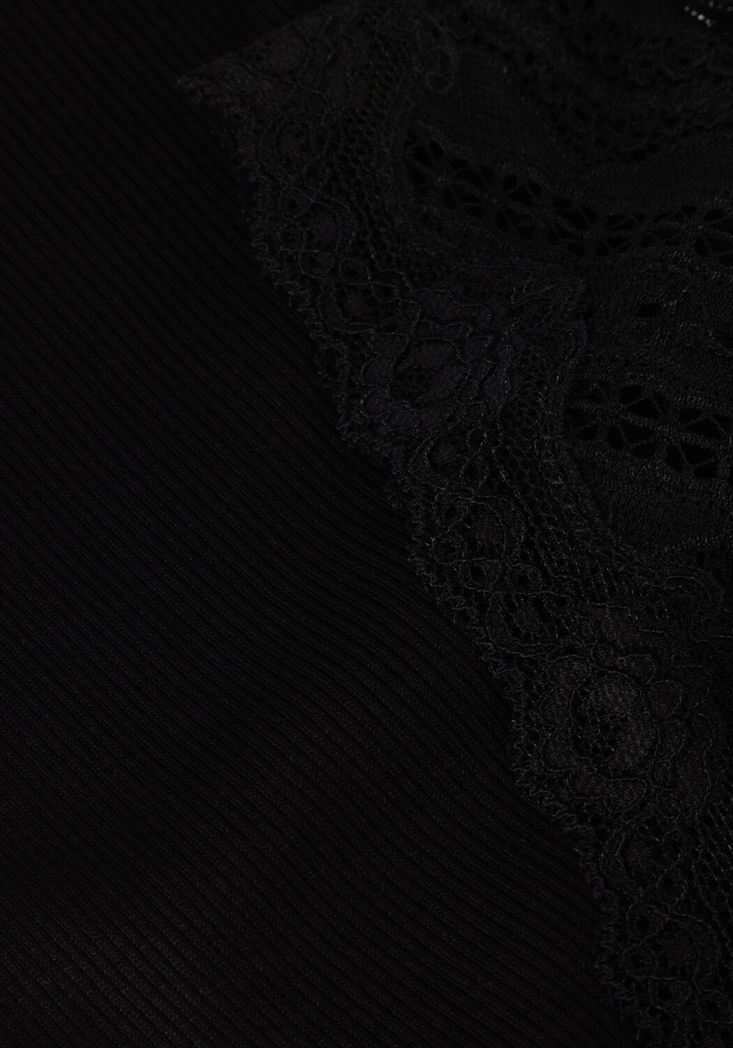 Schwarze ROSEMUNDE Top BENITA - large