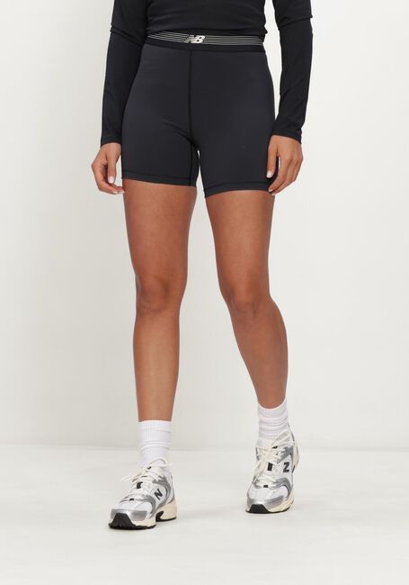Schwarze NEW BALANCE Kurze Hose AC FITTED SHORT 5" - large