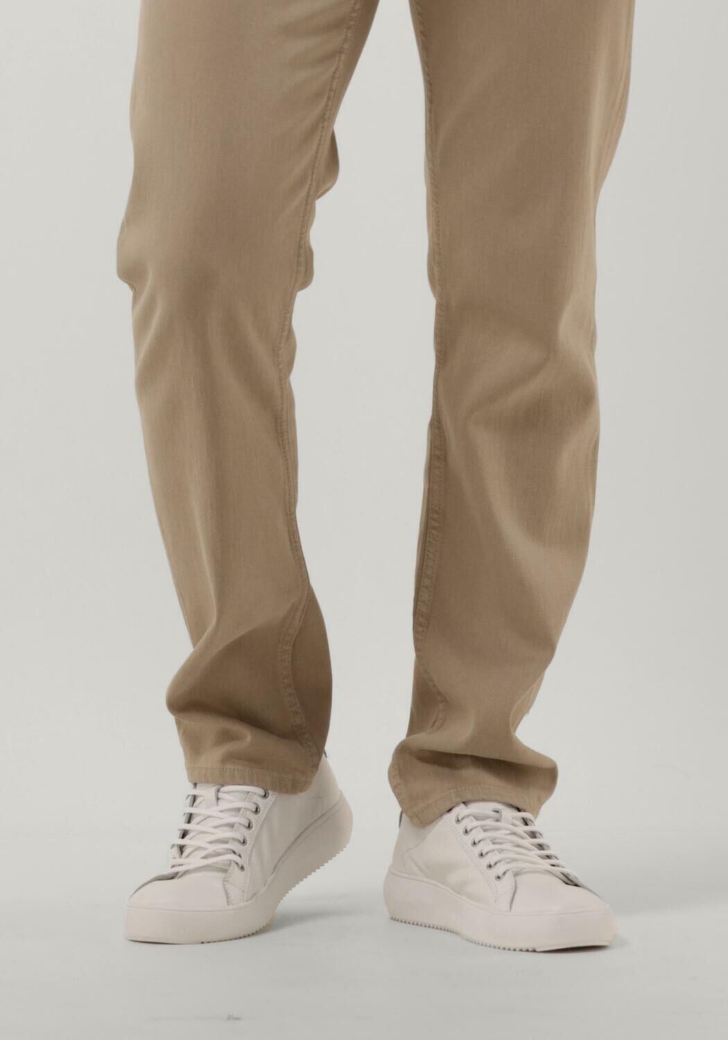 Wei&szlig;e BLACKSTONE Sneaker Low MORGAN LOW - large