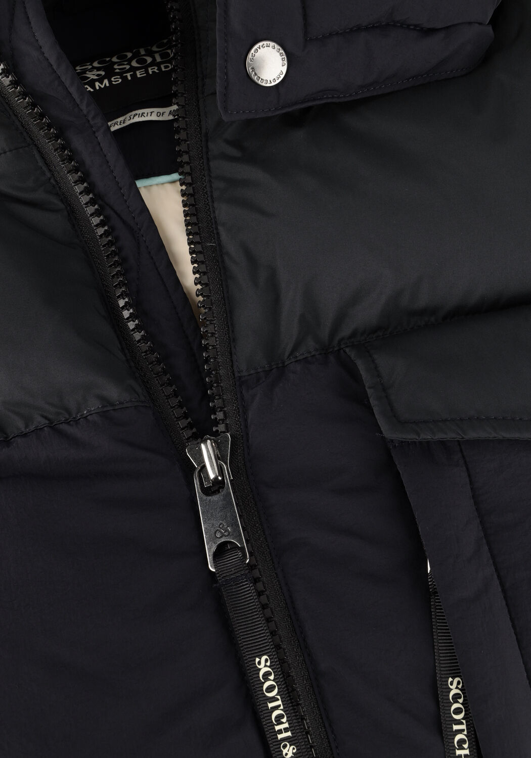 Schwarze SCOTCH & SODA Wattierte Jack HOODED PUFFER JACKET - large