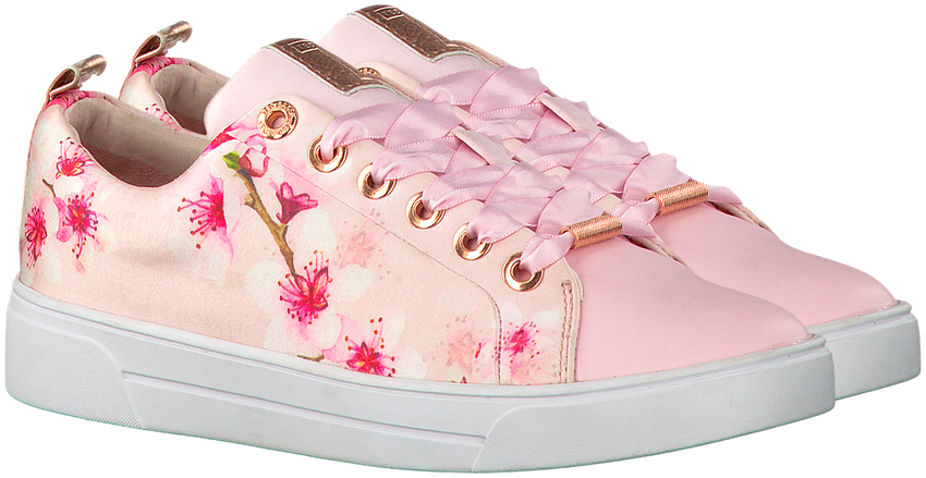 slingback flats pointed toe