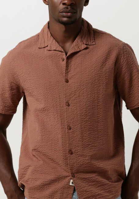 Cognacfarbene ANERKJENDT Casual-Oberhemd AKLEO S/S SEERSUCKER SHIRT - large