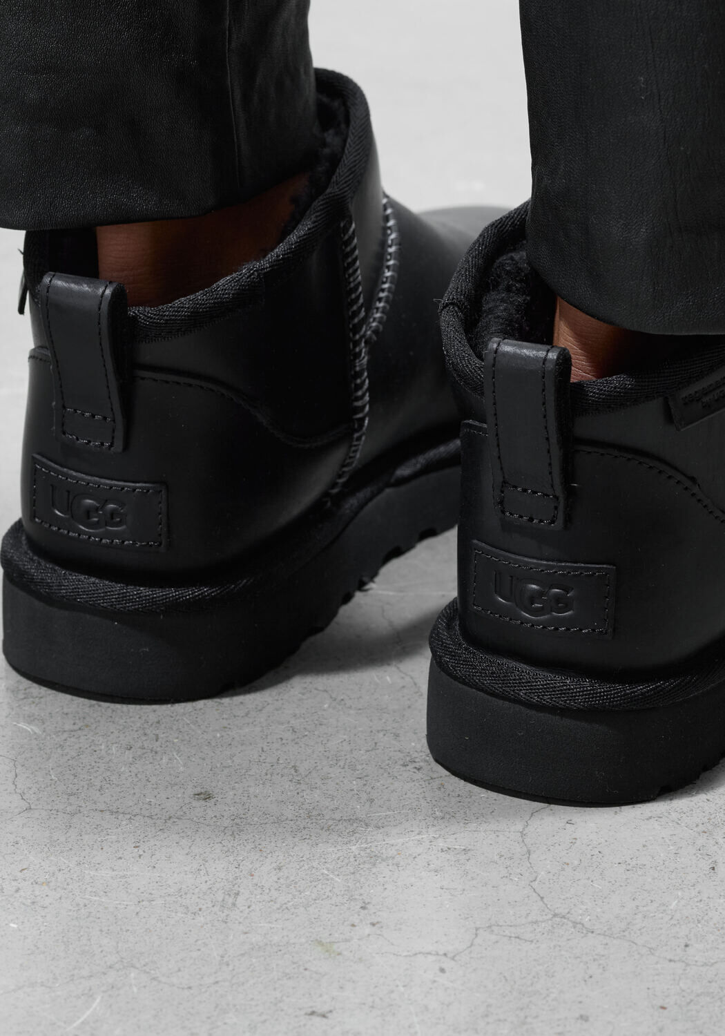 Stiefel Ugg Mini Schwarz Leder Leather Ugg Boots Schwarz Classic