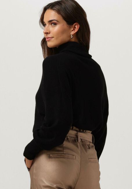 Schwarze KNIT-TED Rollkragenpullover MARA - large
