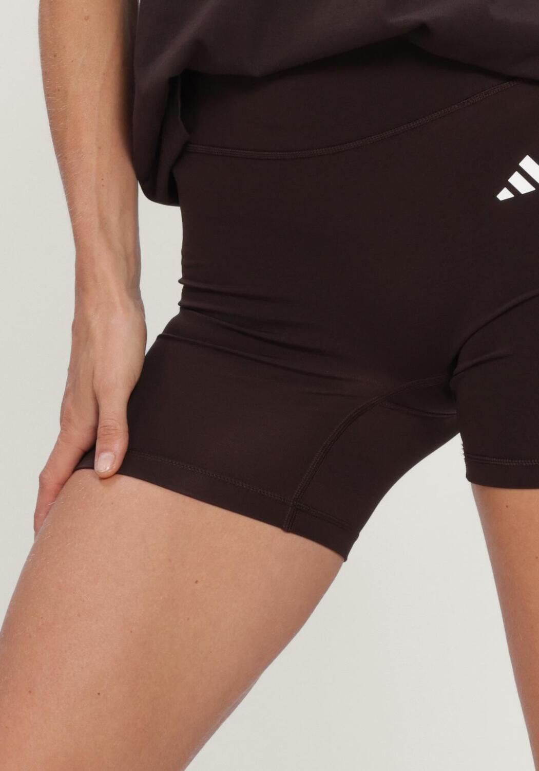 Braune ADIDAS Kurze Hose OPT ESS SHO L - large