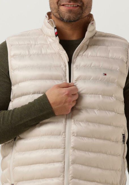 Beige TOMMY HILFIGER Bodywarmer PACKABLE RECYCLED VEST - large