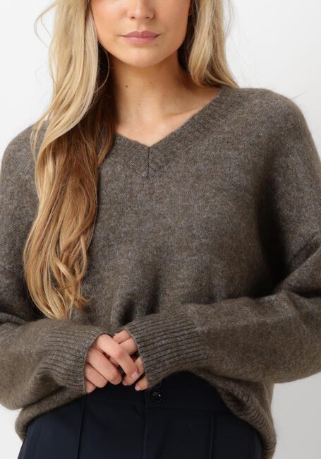 Braune SECOND FEMALE Pullover BROOK KNIT LOOSE V-NECK - large
