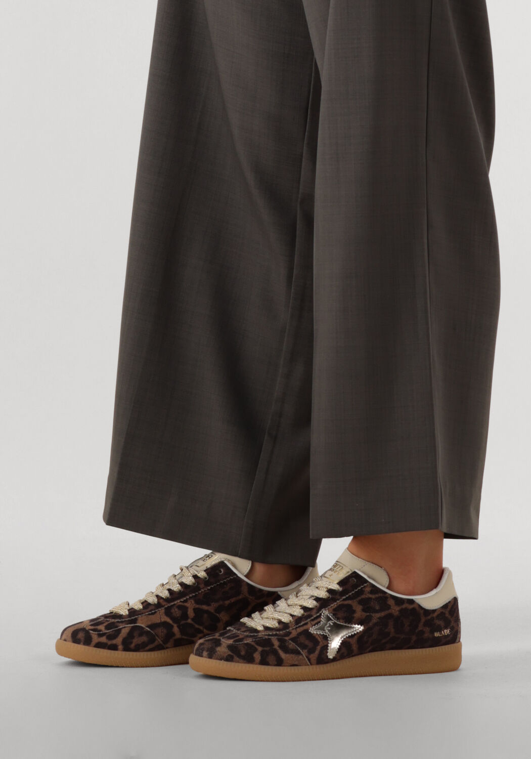 Beige AMA BRAND DELUXE Sneaker Low BLADE - large