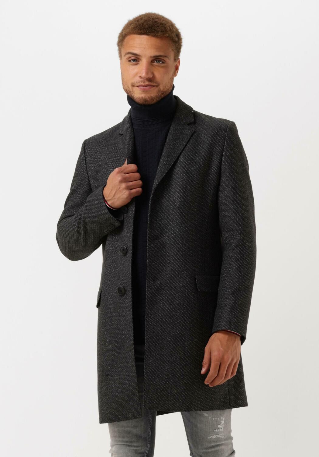 Hugo mantel clearance