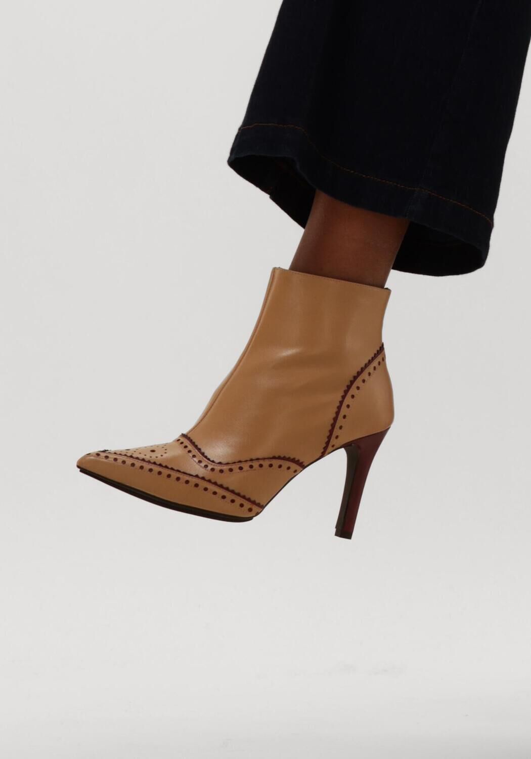 Camelfarbene LODI Stiefeletten RUMINA - large