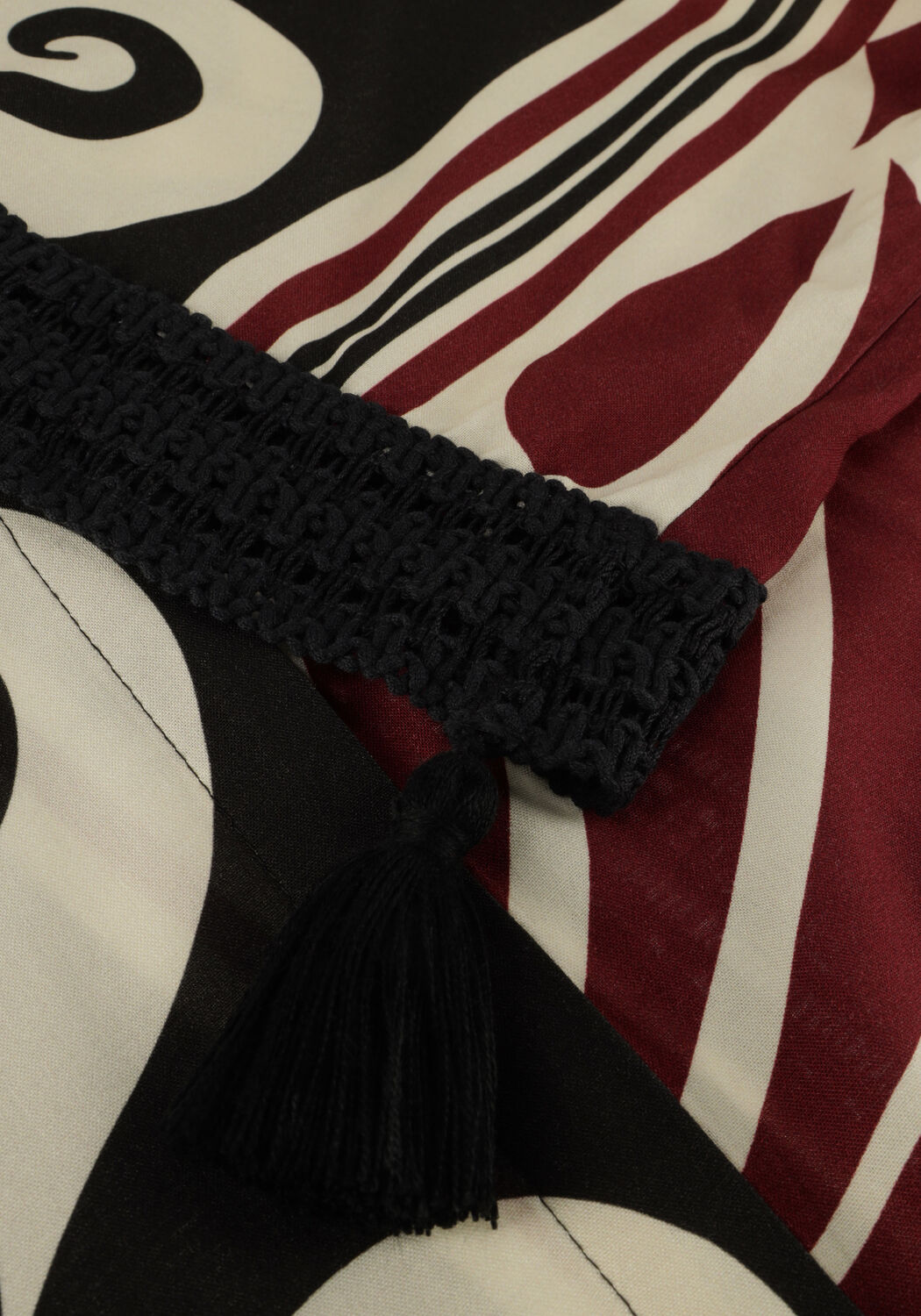 Mehrfarbige/Bunte ACCESS Blusen PRINTED SHIRT WITH CONTRASTIC DETAIL - large