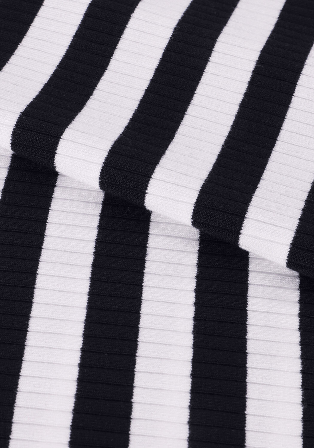 Schwarze TOMMY HILFIGER Rollkragenpullover SLIM 5X2 RIB ROLL-NK LS - large