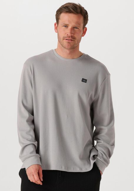 Graue CALVIN KLEIN Pullover LS WAFFLE BADGE CREWNK TEE - large